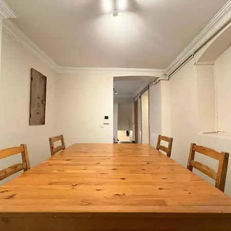 Spacious 5br, 5ba 2 Kitchens Taksim Tarlabasi