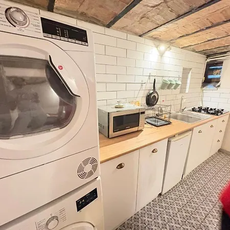 Apartment Spacious 5br, 5ba 2 Kitchens Taksim Tarlabasi Eskiomerler