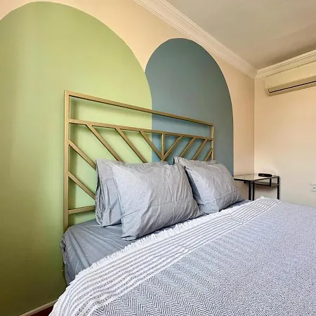 Spacious 5br, 5ba 2 Kitchens Taksim Tarlabasi