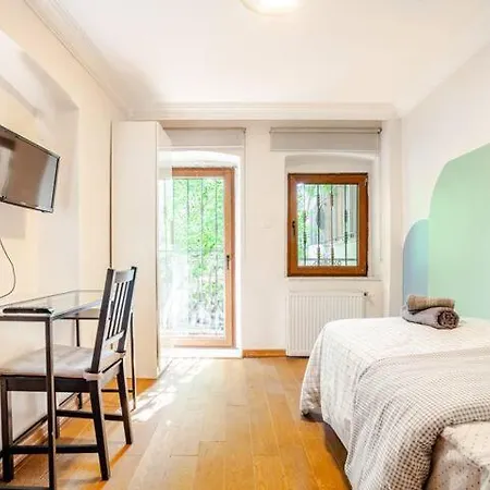 Spacious 5br, 5ba 2 Kitchens Taksim Tarlabasi Apartment Eskiomerler